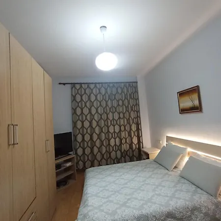 Center Apart Tirana Exterior photo